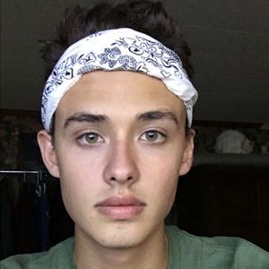 Meet your Posher, Tanner